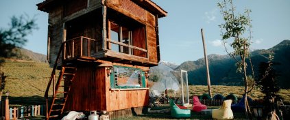 Sıcak Havuzlu Jakuzili Üçgen Bungalov